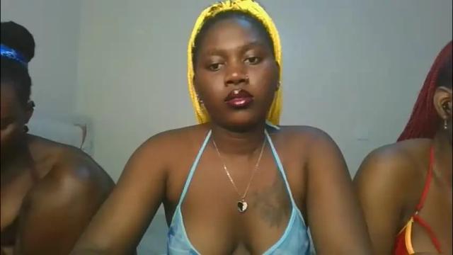 Image 10 of fine_melanie Stream on Chaturbate on 17 days ago