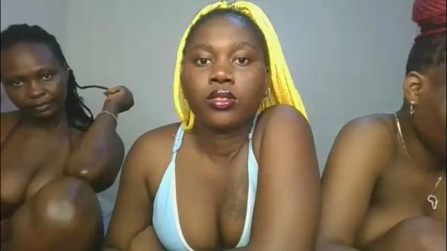 Image 11 of fine_melanie Stream on Chaturbate on 11 days ago