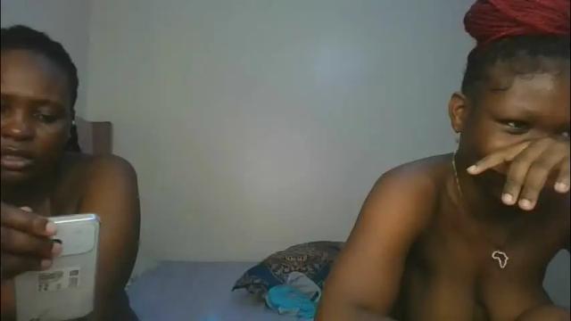 Image 3 of fine_melanie Stream on Chaturbate on 11 days ago