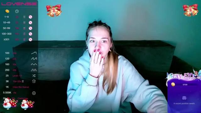 Image 3 of finitedensity Stream on Chaturbate on 17 months ago