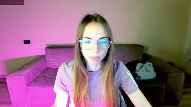 Image 6 of finitedensity Stream on Chaturbate on 16 months ago