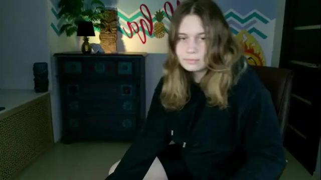 Image 2 of fioramarmoris Stream on Chaturbate on 1 month ago