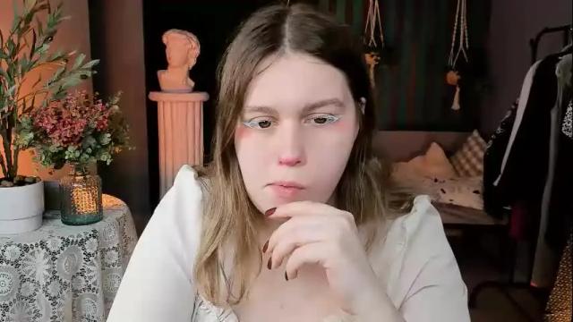 Image 2 of fioramarmoris Stream on Chaturbate on 1 month ago