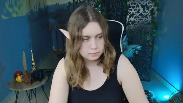 Image 2 of fioramarmoris Stream on Chaturbate on 1 month ago