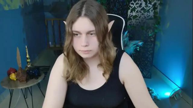 Image 3 of fioramarmoris Stream on Chaturbate on 1 month ago
