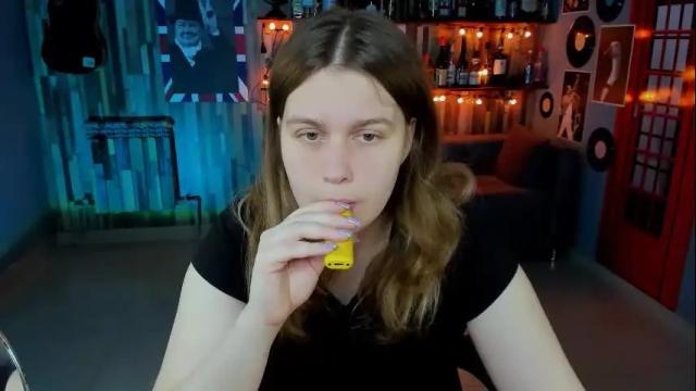 Image 10 of fioramarmoris Stream on Chaturbate on 1 month ago