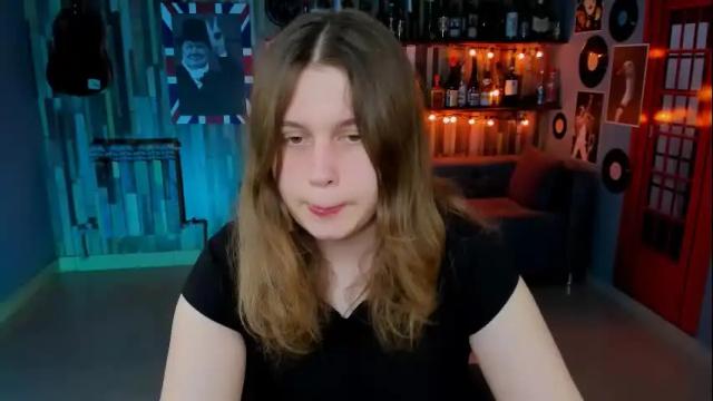 Image 2 of fioramarmoris Stream on Chaturbate on 1 month ago