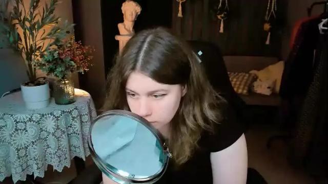Image 12 of fioramarmoris Stream on Chaturbate on 28 days ago