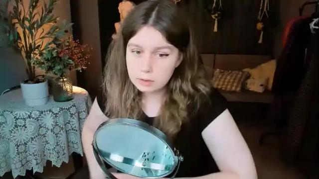 Image 7 of fioramarmoris Stream on Chaturbate on 28 days ago