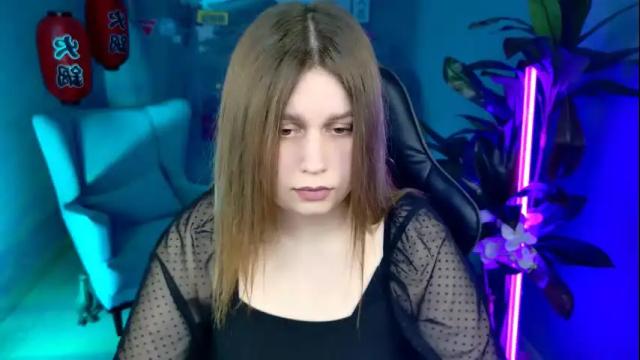 Image 10 of fioramarmoris Stream on Chaturbate on 24 days ago