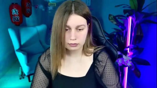 Image 11 of fioramarmoris Stream on Chaturbate on 24 days ago