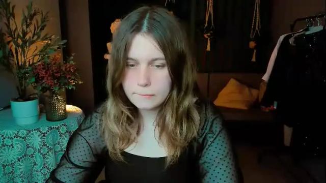 Image 4 of fioramarmoris Stream on Chaturbate on 22 days ago