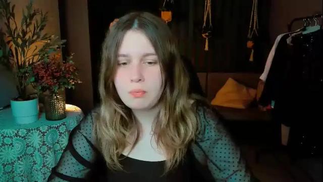 Image 7 of fioramarmoris Stream on Chaturbate on 22 days ago