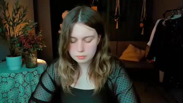 Image 8 of fioramarmoris Stream on Chaturbate on 22 days ago