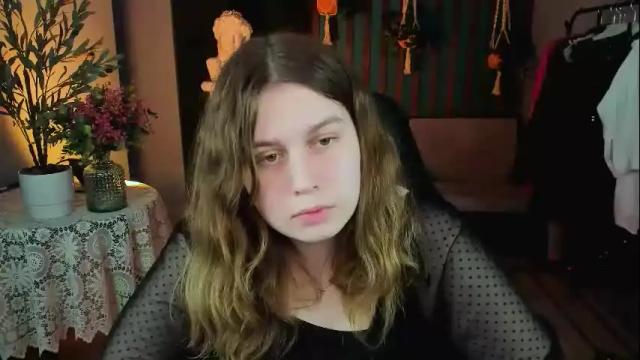 Image 10 of fioramarmoris Stream on Chaturbate on 21 days ago