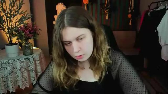 Image 3 of fioramarmoris Stream on Chaturbate on 21 days ago