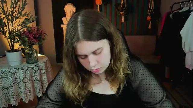 Image 6 of fioramarmoris Stream on Chaturbate on 21 days ago