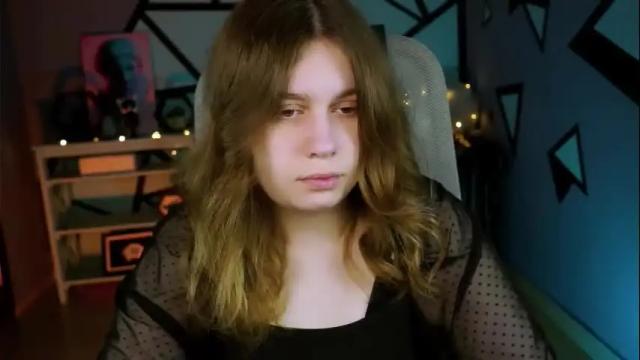 Image 3 of fioramarmoris Stream on Chaturbate on 23 days ago
