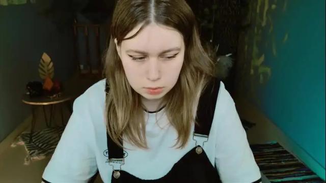 Image 7 of fioramarmoris Stream on Chaturbate on 11 days ago