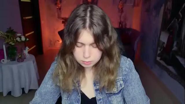 Image 2 of fioramarmoris Stream on Chaturbate on 7 days ago