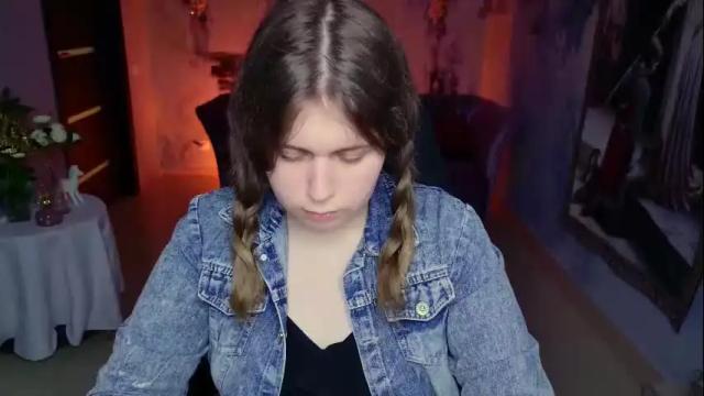 Image 3 of fioramarmoris Stream on Chaturbate on 7 days ago