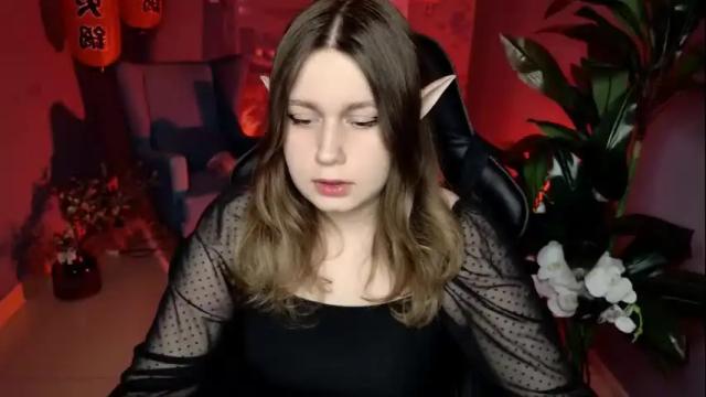 Image 12 of fioramarmoris Stream on Chaturbate on 1 month ago