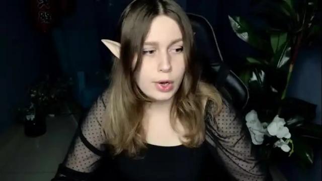 Image 4 of fioramarmoris Stream on Chaturbate on 1 month ago