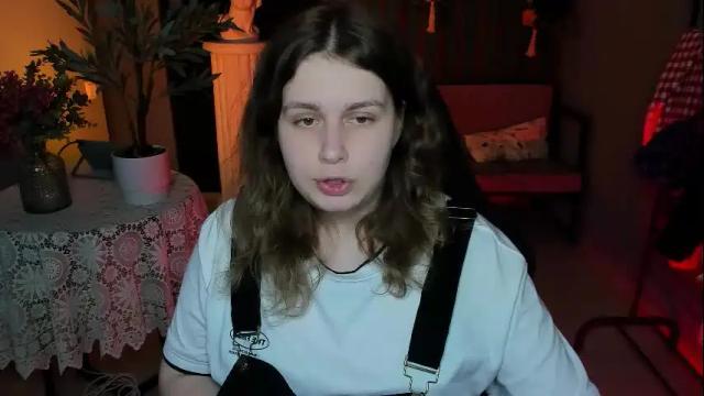 Image 10 of fioramarmoris Stream on Chaturbate on 1 month ago
