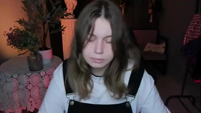 Image 12 of fioramarmoris Stream on Chaturbate on 1 month ago