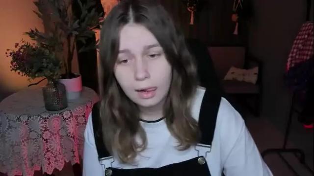 Image 4 of fioramarmoris Stream on Chaturbate on 1 month ago