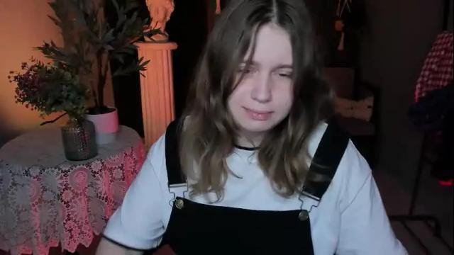 Image 8 of fioramarmoris Stream on Chaturbate on 1 month ago