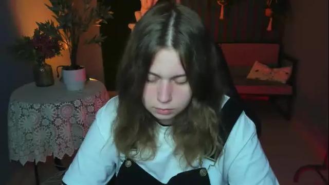 Image 3 of fioramarmoris Stream on Chaturbate on 1 month ago