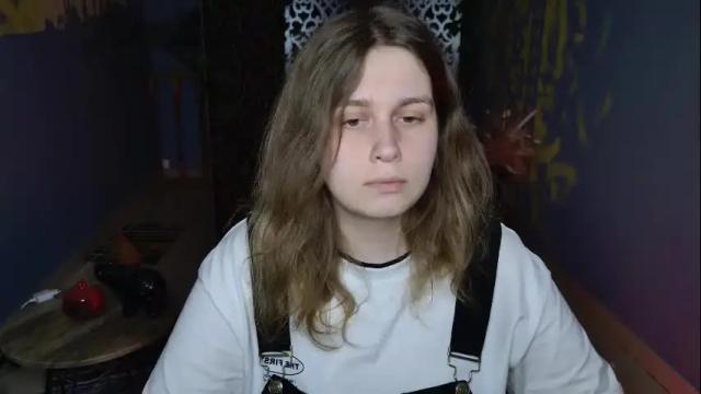 Image 3 of fioramarmoris Stream on Chaturbate on 1 month ago