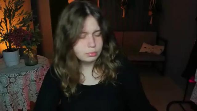 Image 2 of fioramarmoris Stream on Chaturbate on 29 days ago