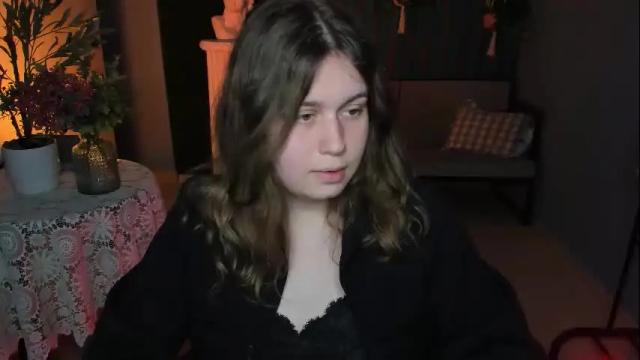 Image 8 of fioramarmoris Stream on Chaturbate on 28 days ago