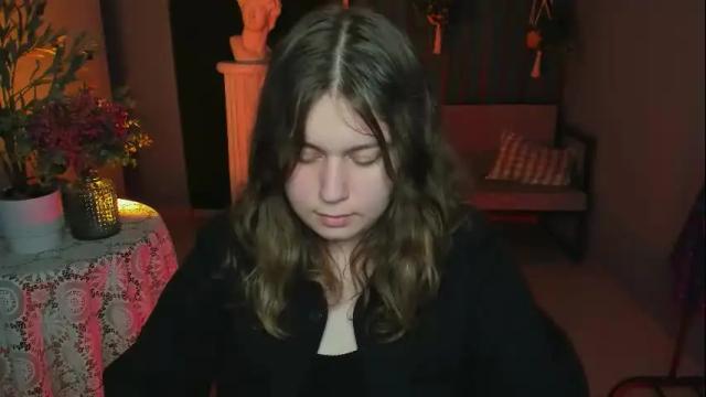Image 11 of fioramarmoris Stream on Chaturbate on 26 days ago