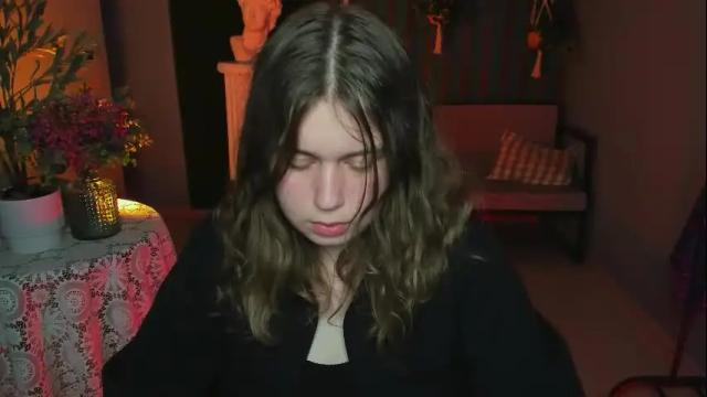 Image 8 of fioramarmoris Stream on Chaturbate on 26 days ago