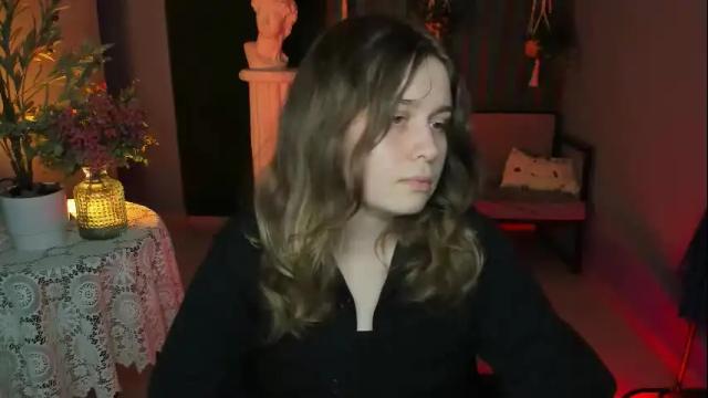 Image 2 of fioramarmoris Stream on Chaturbate on 22 days ago