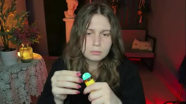 Image 7 of fioramarmoris Stream on Chaturbate on 22 days ago