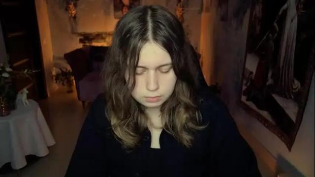 Image 12 of fioramarmoris Stream on Chaturbate on 20 days ago