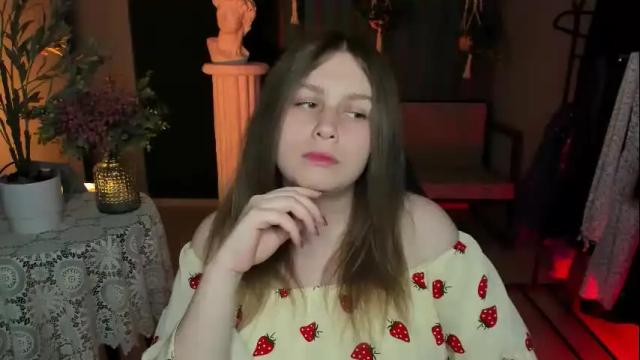 Image 11 of fioramarmoris Stream on Chaturbate on 15 days ago