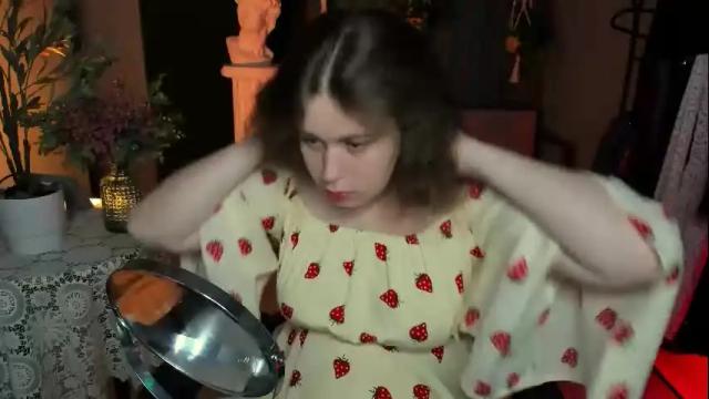 Image 4 of fioramarmoris Stream on Chaturbate on 15 days ago