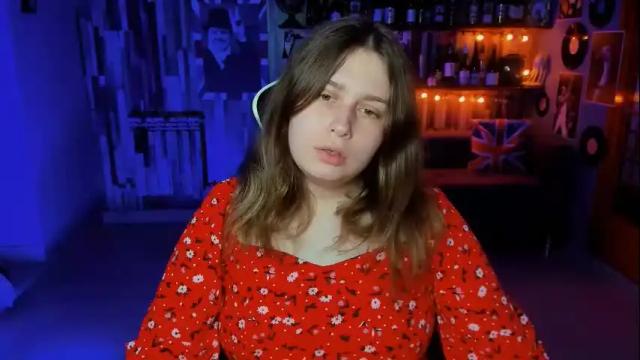 Image 12 of fioramarmoris Stream on Chaturbate on 13 days ago