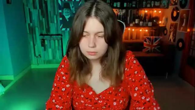 Image 6 of fioramarmoris Stream on Chaturbate on 13 days ago