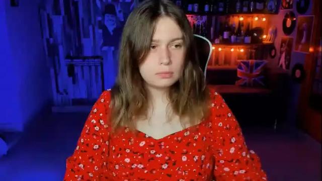 Image 8 of fioramarmoris Stream on Chaturbate on 13 days ago