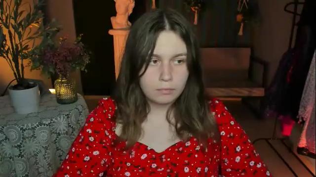 Image 12 of fioramarmoris Stream on Chaturbate on 12 days ago