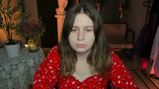 Image 3 of fioramarmoris Stream on Chaturbate on 12 days ago