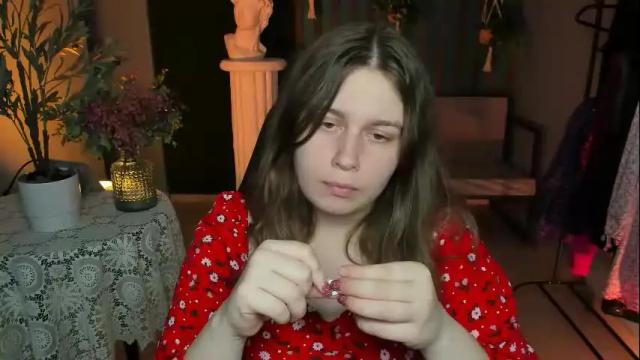 Image 6 of fioramarmoris Stream on Chaturbate on 12 days ago