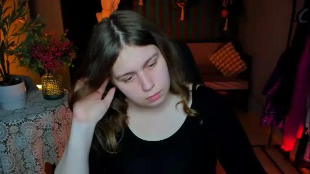 Image 3 of fioramarmoris Stream on Chaturbate on 9 days ago