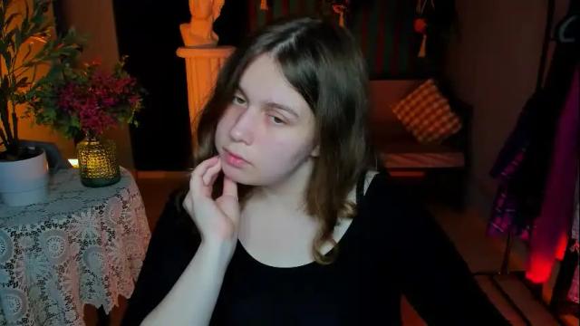 Image 4 of fioramarmoris Stream on Chaturbate on 9 days ago
